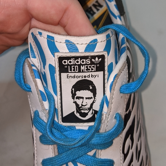 RARE Adidas Lionel Messi Superstars - Picture 4 of 4